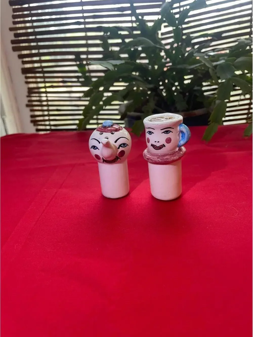 Anthropomorphic Teapot Teacup Salt and Pepper Shaker Set Vintage